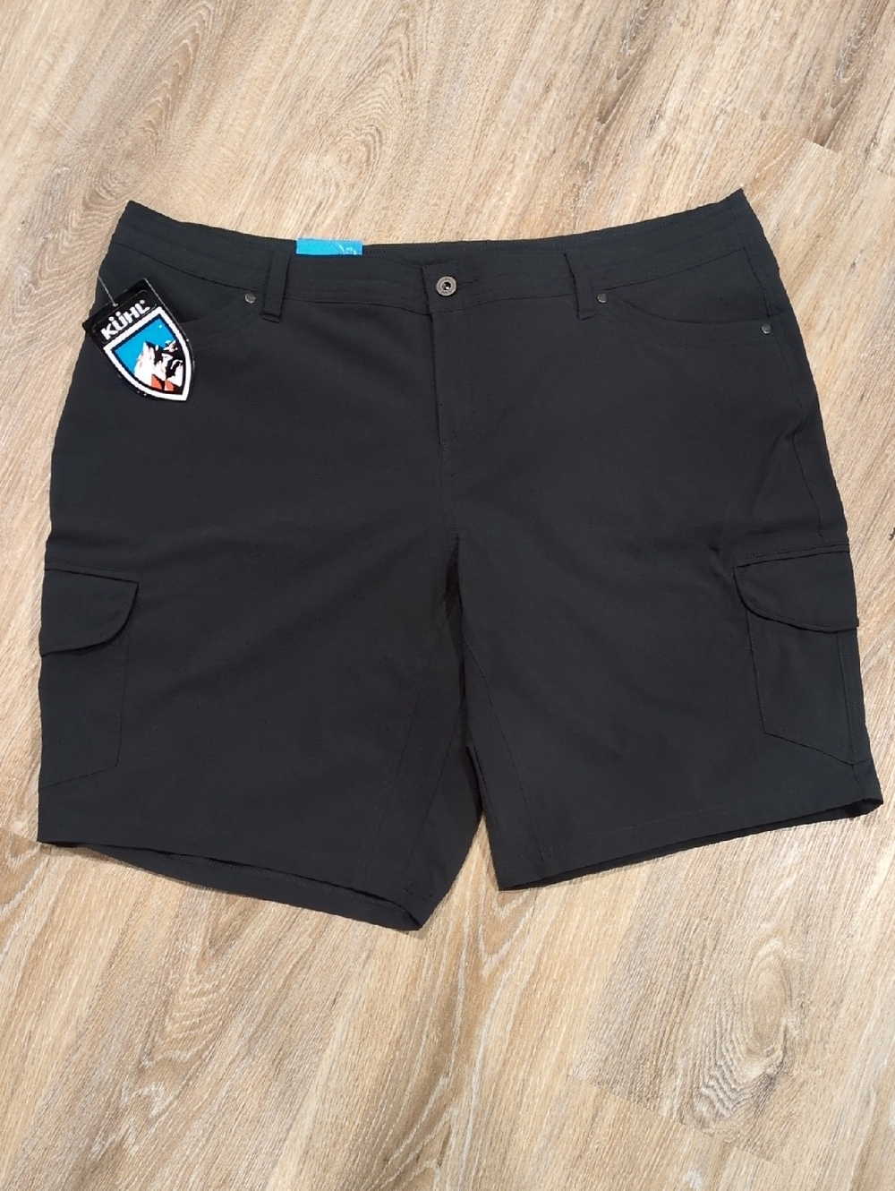 😎🩶❤️NWT KÜHL Dark Gray Cargo Shorts Women's size 20 W Regular😎🩶❤️